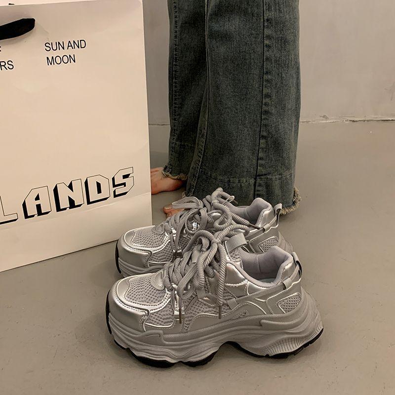 

Mesh breathable sneakers for women 2025 popular new thick-soled silver slim dad shoes for women casual running shoes for women 40 серебряный