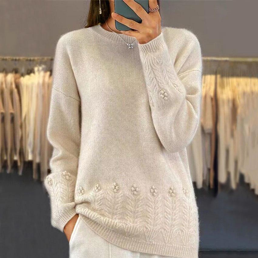 2026 Autumn/Winter Women's Vintage Crochet Jacquard Sweater - Round Neck, Solid Color