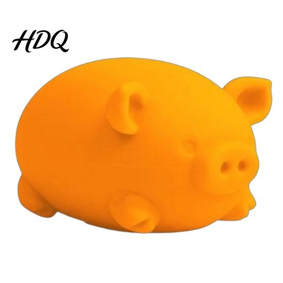 Portable Stress Ball Pig Squeeze Toy Animal Relief Toys for Kids Splash Relaxation Fidget (1PCS) Sensory Children Party Favors Novelty Reliever