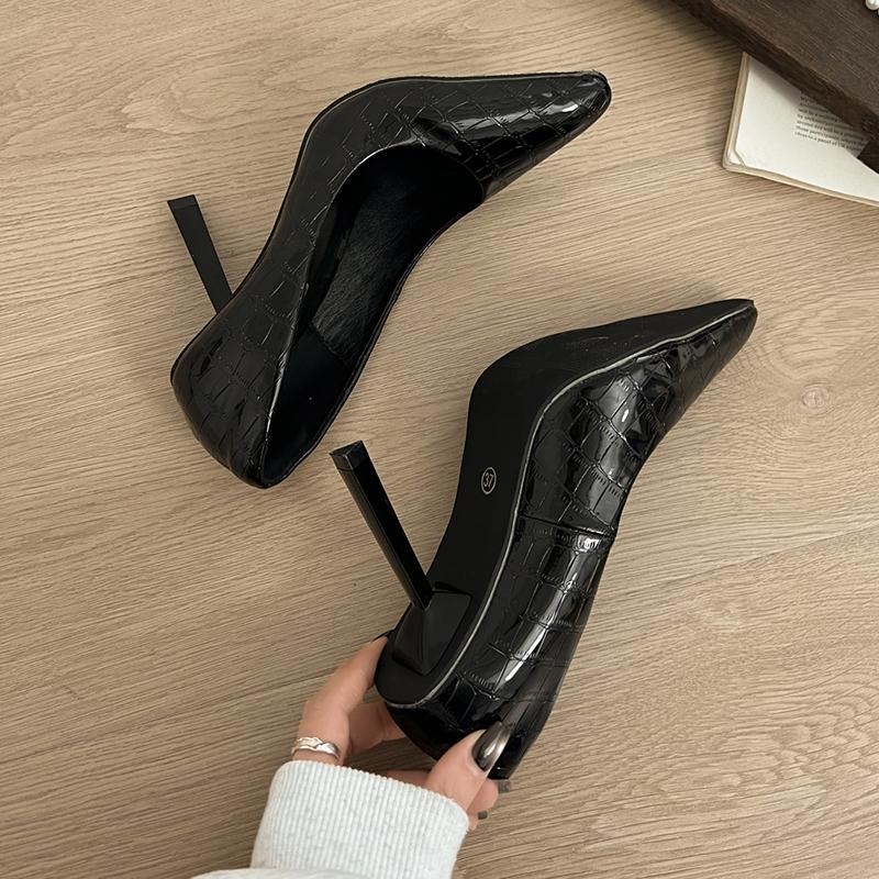 

Модная женская обувь на высоком каблуке с острым носком, элегантные сексуальные женские сандалии, модные туфли-лодочки 2025, дизайнерская роскошная обувь для платья, туфли на невысоком каблуке для леди 39 чёрный