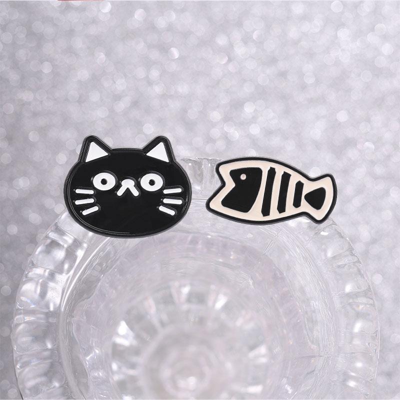 Black Cat and Fishbone Enamel Pins Minimalist Animals Brooches Lapel Badge Monochrome Design Jewelry Gift for Friends
