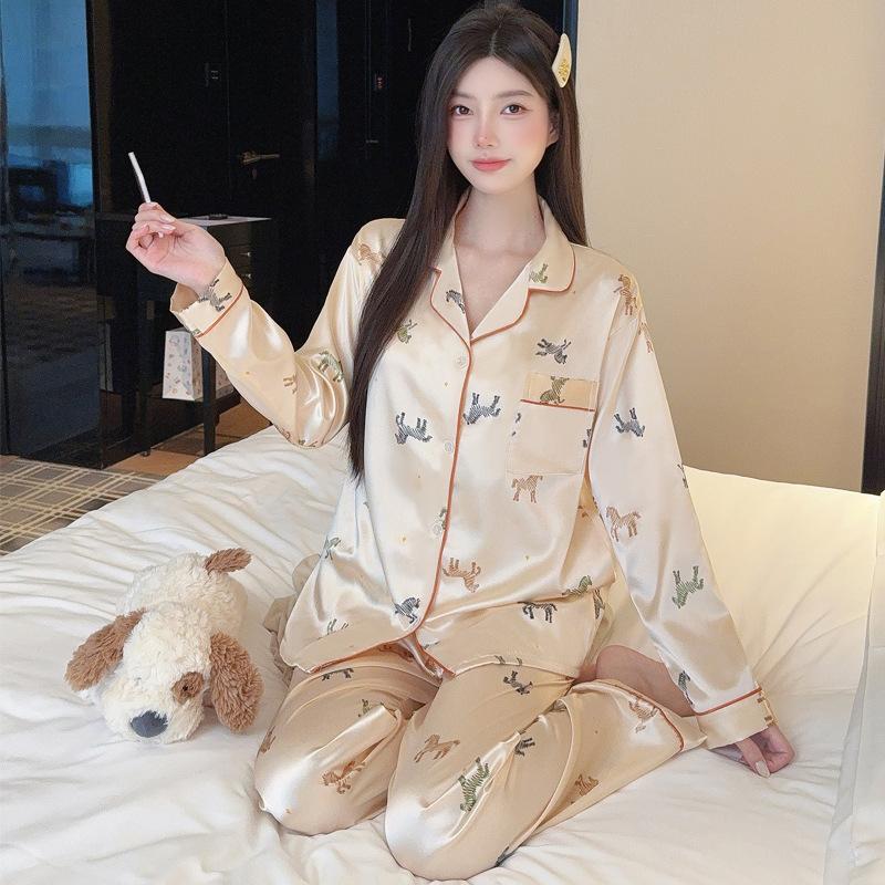Ice Silk Pajamas Women'S Spring And Summer Thin Long-Sleeved Trousers Fashion Cool Cardigan Loungewear Suit Can Be Worn Outside