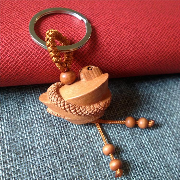 The Twelve Zodiac Keychains, Skillfully Carved from Mahogany, Are Exquisite Three-dimensional Gifts and Popular Sellers At Night Markets.