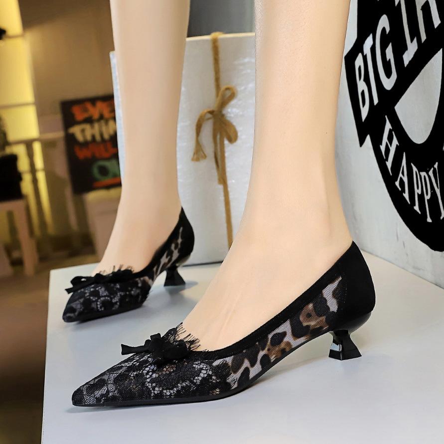 Fashion Sexy Lace Kitten High Heels Women Pumps Bowknot Low-heel Women Shoes Leopard Print Sexy Party Shoes Large Size 43 Ladies Shoes
