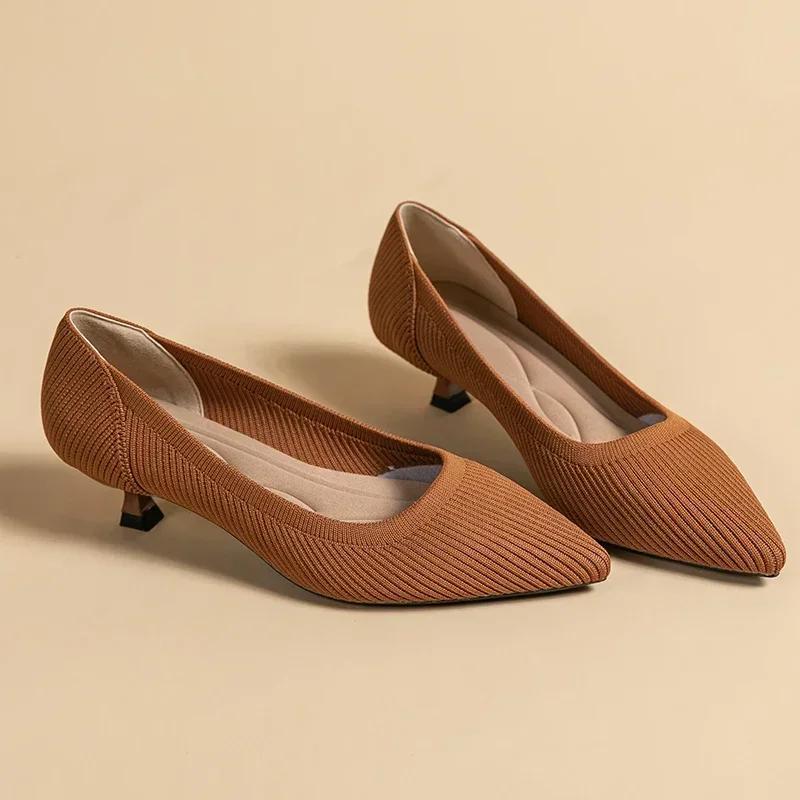 Fashion Women's Solid Color Flat Shoes Casual Fashion Breathable Non Slip Rubber Sole Pointed Non-Slip Comfortable Spring and Autumn
