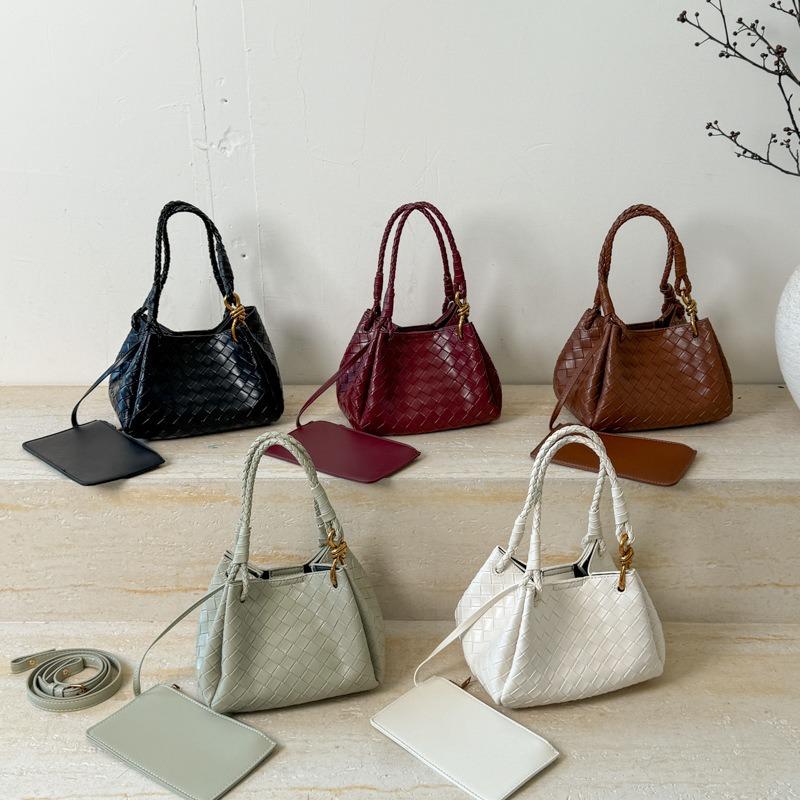 Autumn Hand-woven Portable Bucket Bag Fashion Mother and Child Bag Large Capacity Women's Shoulder Messenger Bag