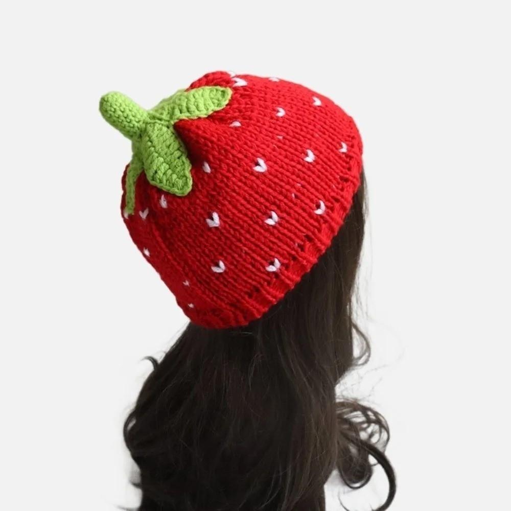 Thick Knitted Fruit Hat Soft Skiing Hat Novelty Strawberry Pullover Cap Winter Head Accessory
