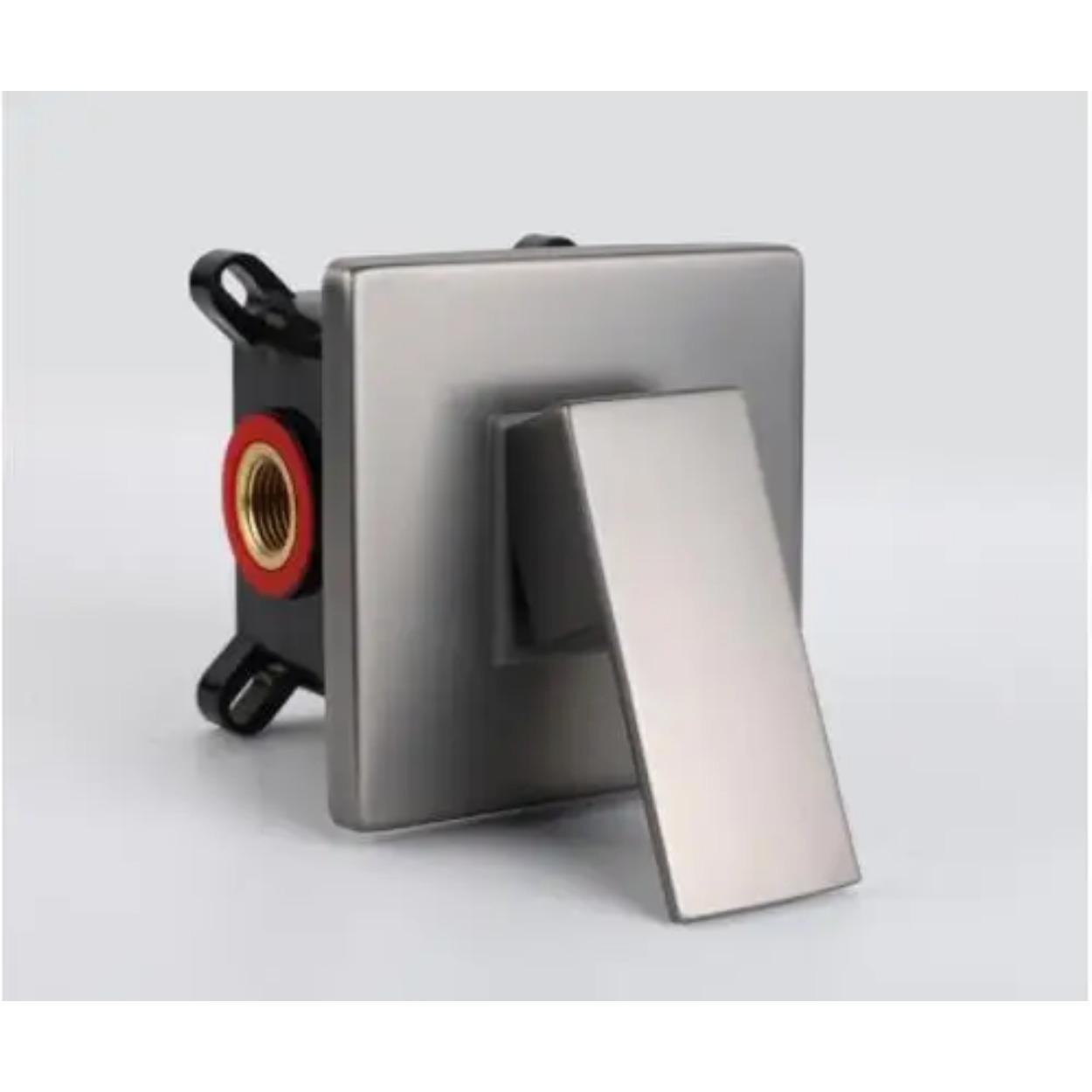 

Клапан управления душем Bahtroom Черный хром Одна функция Латунный Встраиваемый смеситель Скрытый клапан управления для душевой лейки