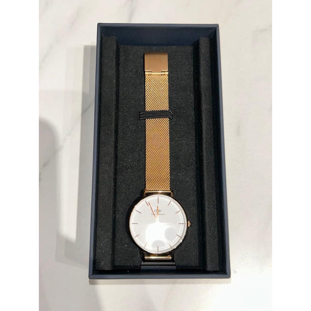 Подержанные часы DANIEL WELLINGTON