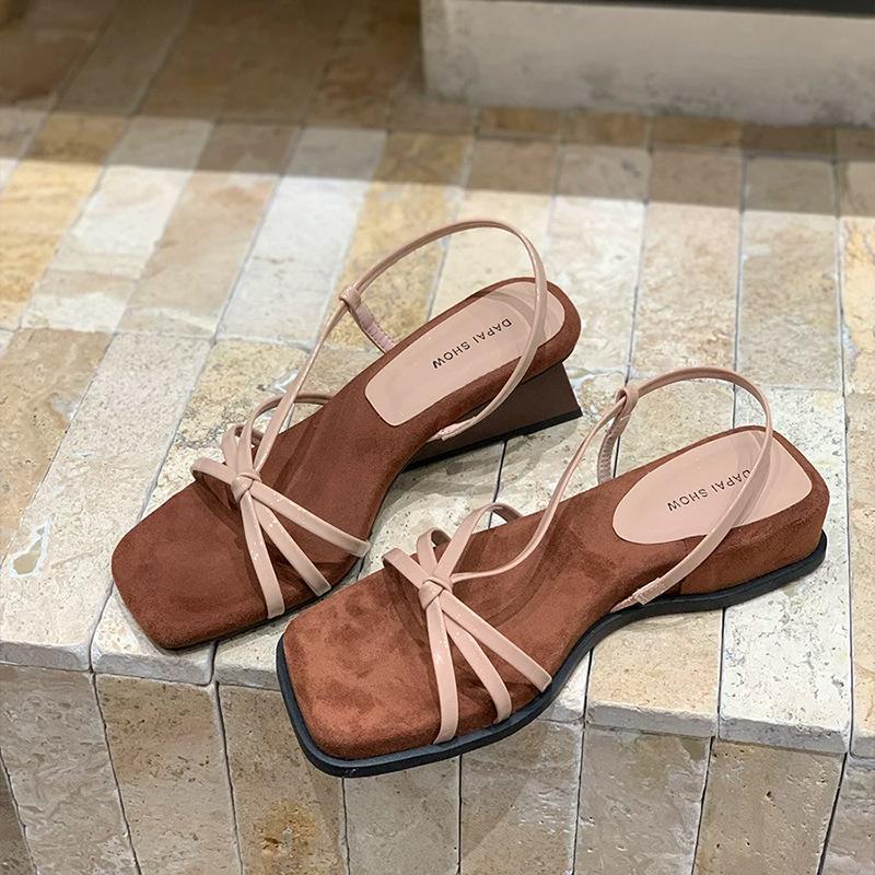 Wedge Heel Retro Temperament Sandals Women's Summer Wear New Naked Pink with Skirt Niche Thin Strap Shoes