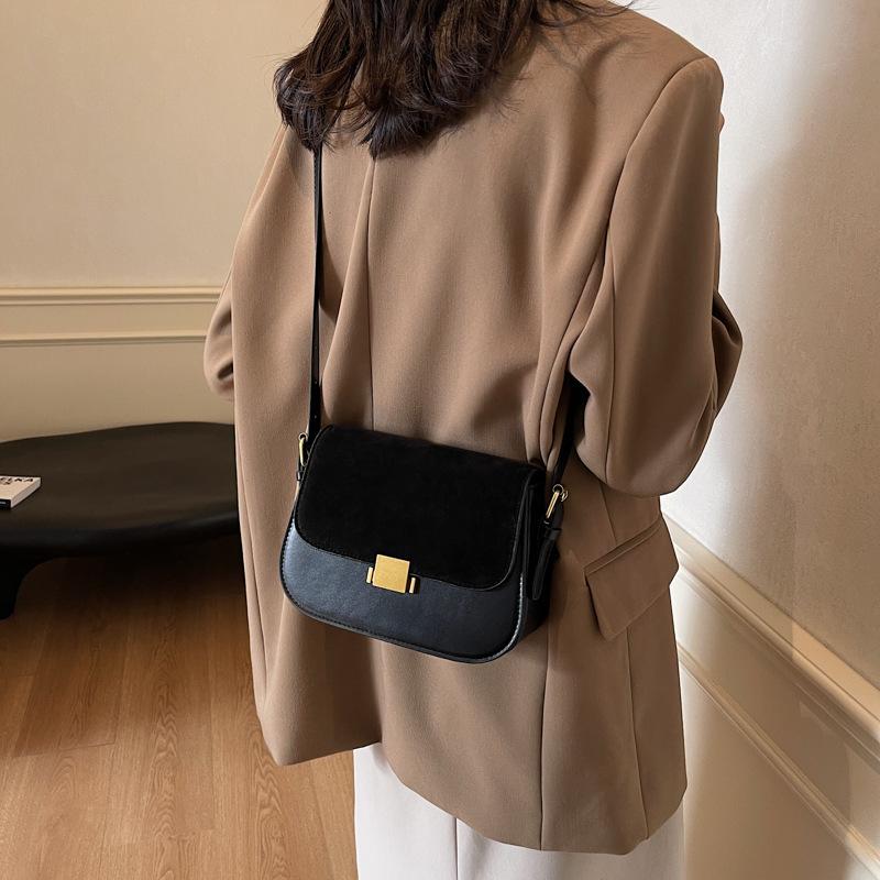 New Popular Bag Women 2025 New Retro Fashion High-end Single Shoulder Underarm Bag Red Crossbody Small Square Bag