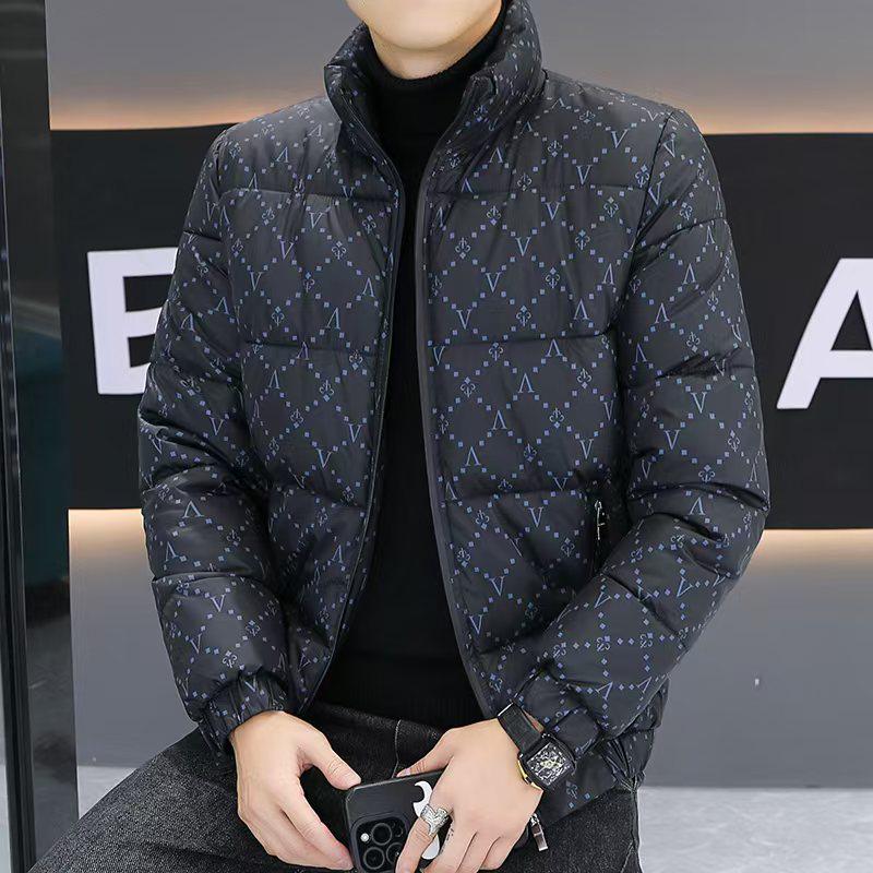 2026 Herren Trendige Stehkragen Daunenjacke mit Allover-Print - Dicke, Warme, Winddichte, Kältebeständige Oberbekleidung