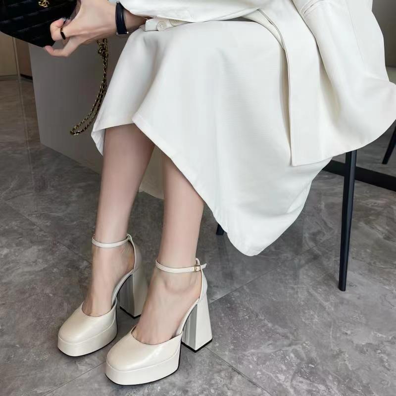 Summer New Sandals for Women with A Buckle and Thick Heel 13CM Square Toe Hollow High Heels for Women Sandalias