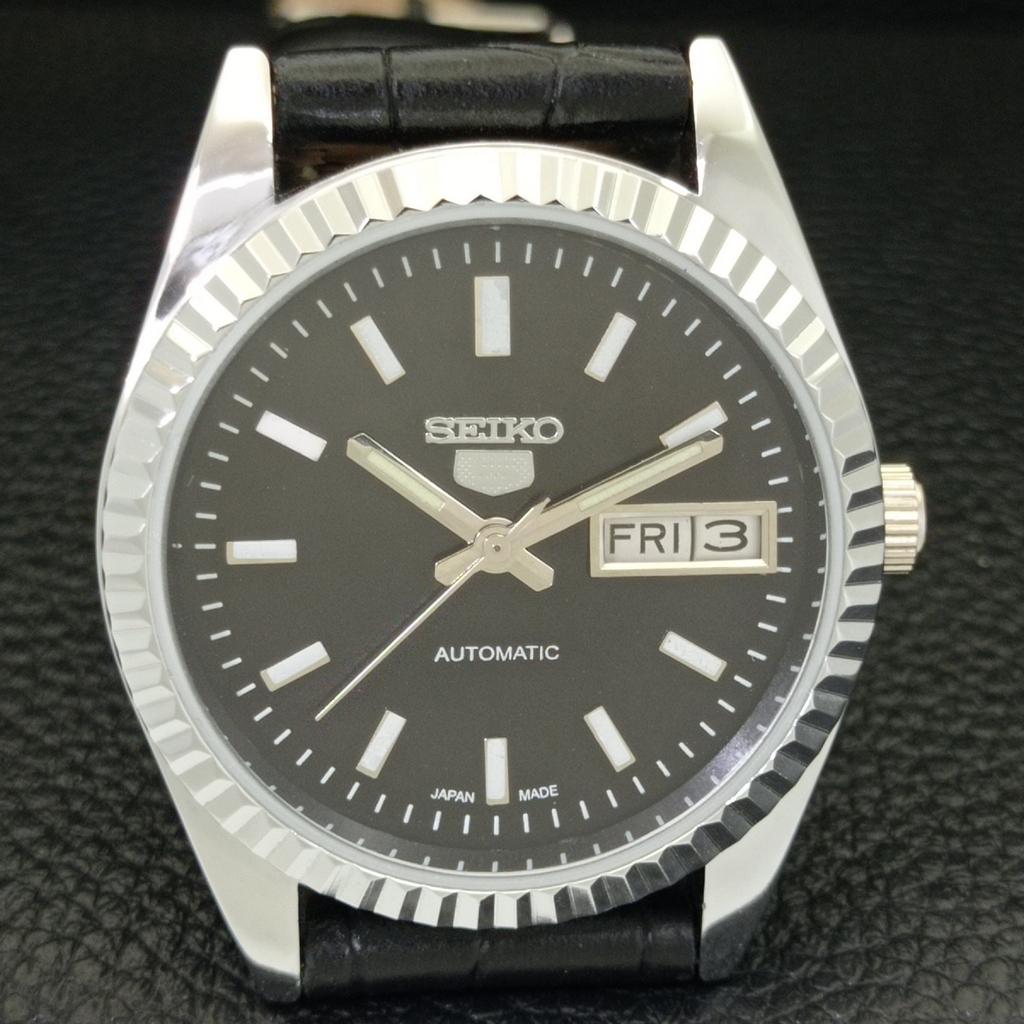 VINTAGE SEIKO 5 AUTOMATIC REFURBISHED JAPAN MENS BLACK DIAL WATCH A440597-4 Sk-a440597