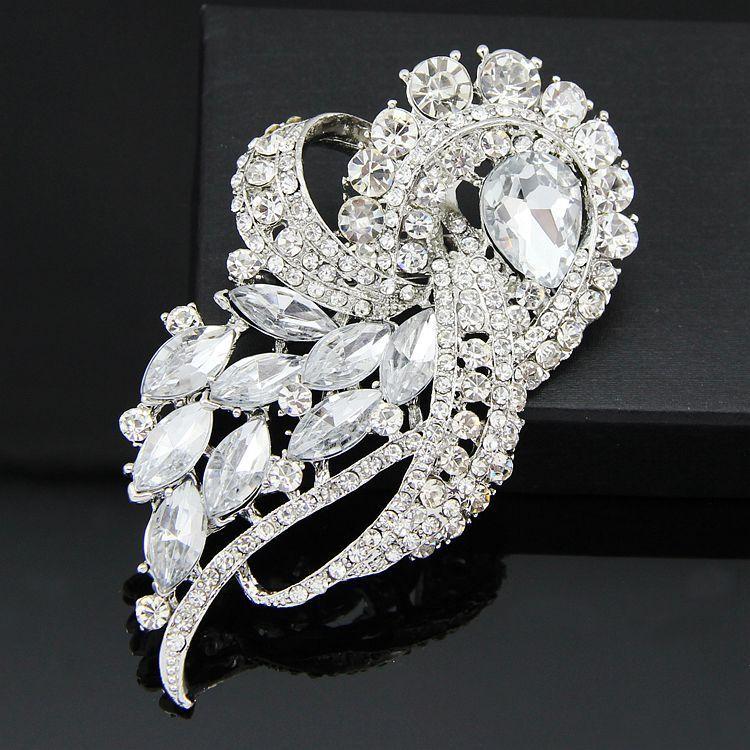 

Alloy Flower With Water Drilled Crystals For Women Gift Or Fashion Accessory