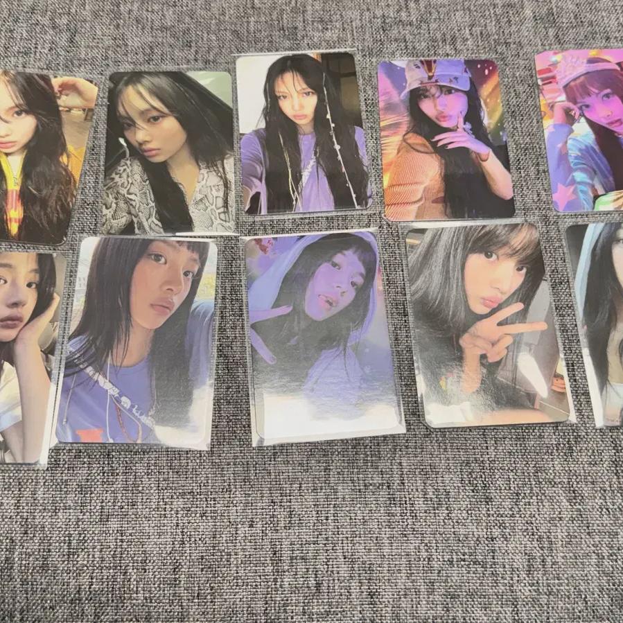 

New Jins Supernatural Minji And Hyein Photo Card