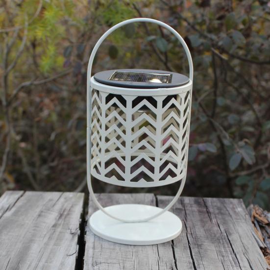 Solar-Eisen-Hängelaterne Vogelkäfig Blatt Stern Schmetterling Wasserdicht Außen Garten Dekoration Hohl Einfach Aufhängbar Landschaftsbeleuchtung für Terrasse Hof