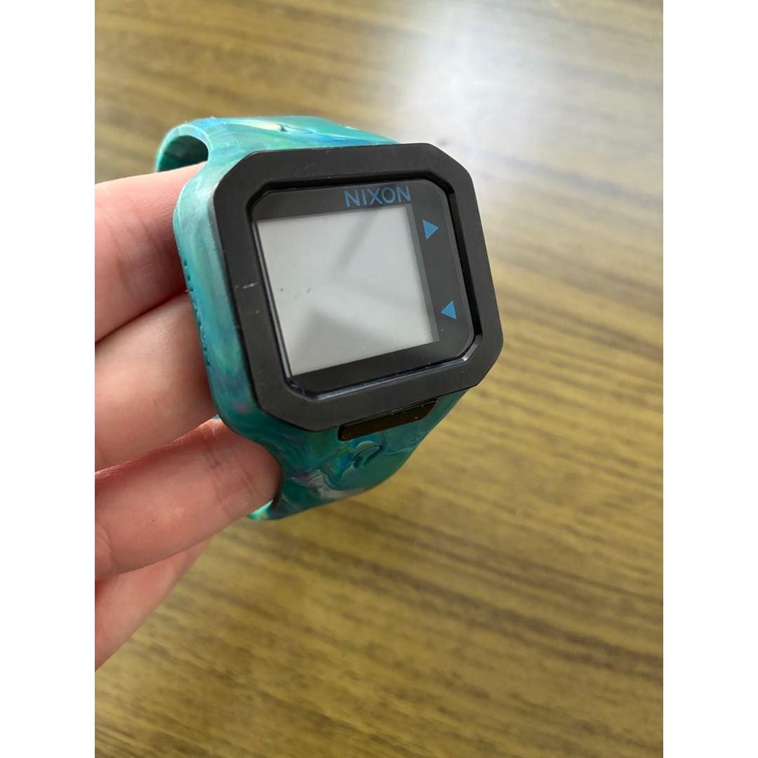 Used NIXON NA3161610-00 SUPERTIDE MARBLE Junk