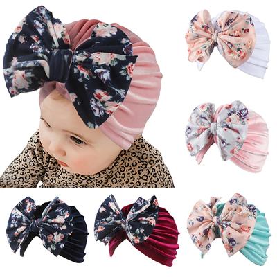 Gėlėta Didelė Bowknot Kūdikių kepurė Minkšta aksominė kūdikių kepurė mergaičių skrybėlė su spyruokliniu dangteliu kūdikių mažyliui turbano kepurė Beanie vaikiška kepurė