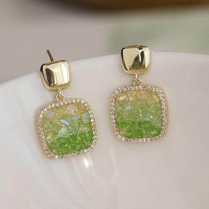 2025 French Retro Zirconia Heart Earrings for Women - Light Luxury Trend
