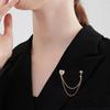Elegant Metal Heart Key Brooch Long Chain Fashion Accessory odern Key Heart Brooch With Extended Chain For Women Men