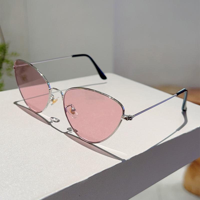 Vintage Cat Eye Sunglasses Women  Fashion Mirror Outdoor Casual Shades Retro Trendy Luxury Brand Design Sun Glasses