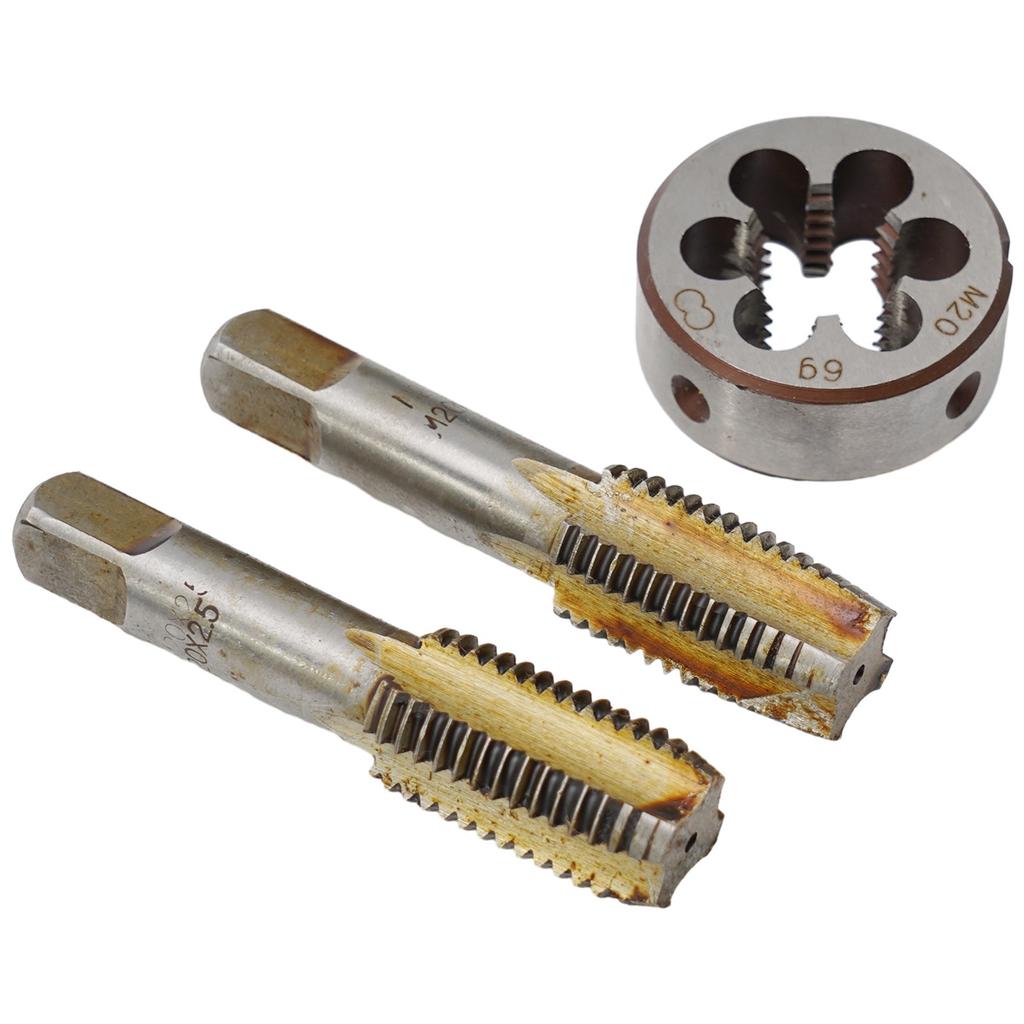 HSS M20 x 2,5 mm kuželový a zástrčkový závitník a M20 x 2,5 mm matricový metrický závit pravý