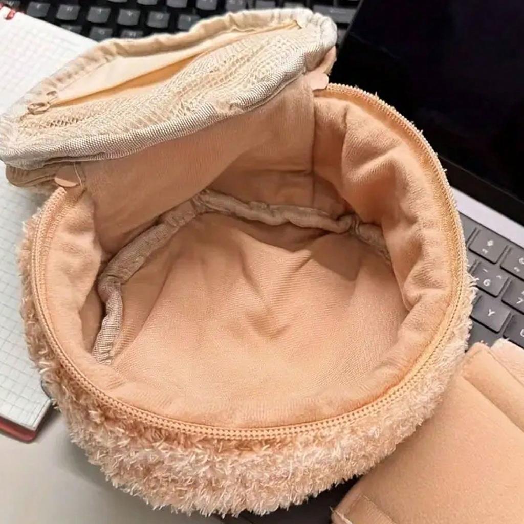 Cute Cosmetic Bag Plush Little Bear Makeup Bag 3D Portable Cartoon Cosmetic Bags 2026 New Autumn Winter Toiletry Storage Bag