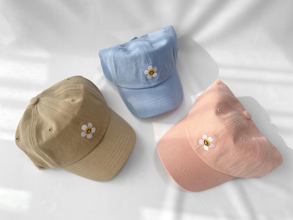 Women's Unisex Smile Daisy Ball Cap Hat Basic