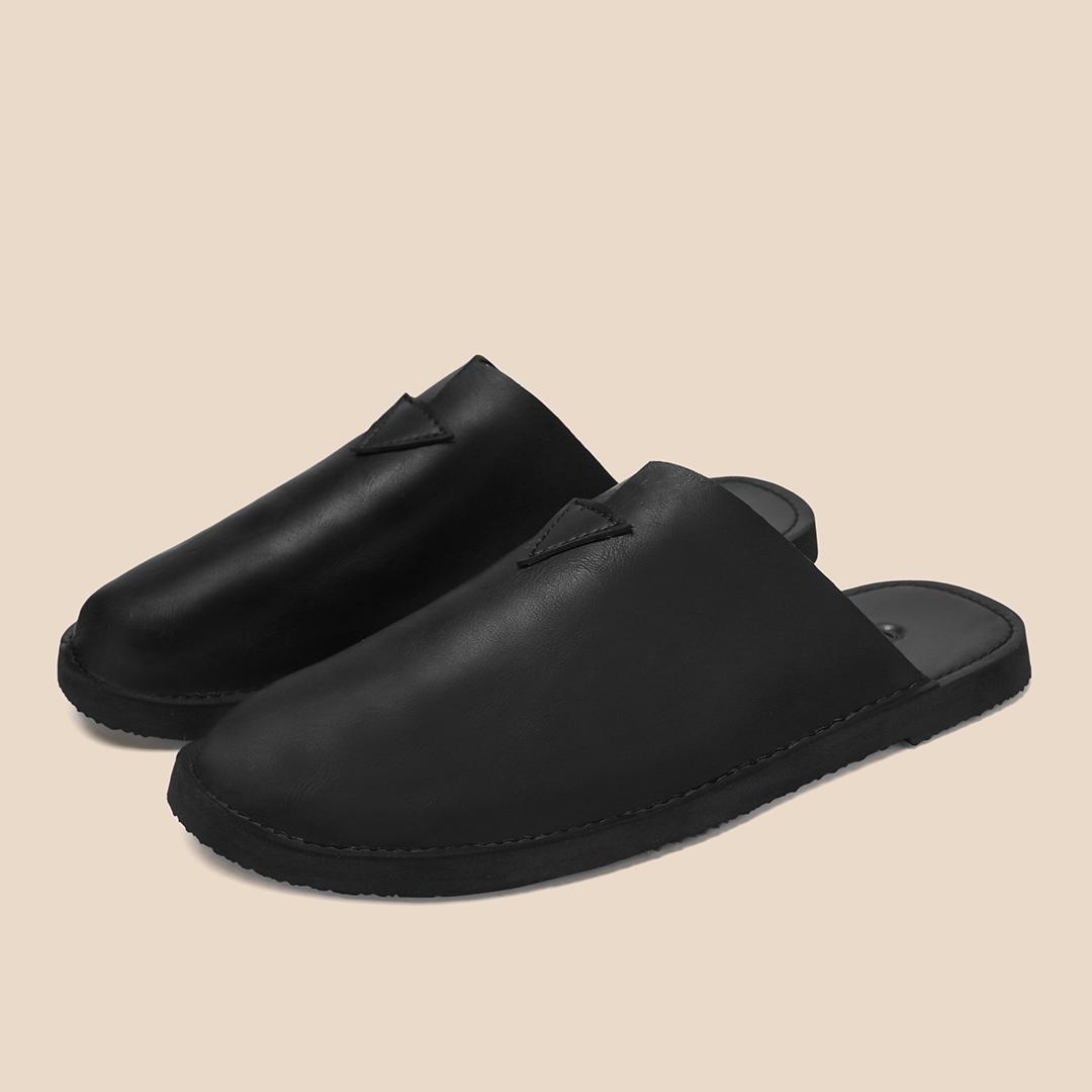 

2025 New Slip on Casual Shoes Summer Men s Sandals Outdoor Beach Leather Slippers Open-toe Flats All-match Men s Muller Shoes 44