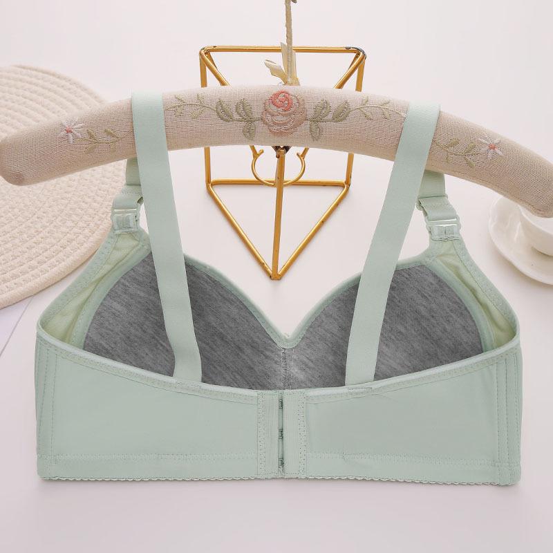 Plus Size Lace Wireless Push-Up Bra: Breathable, Comfortable Support for Mid-Aged Women