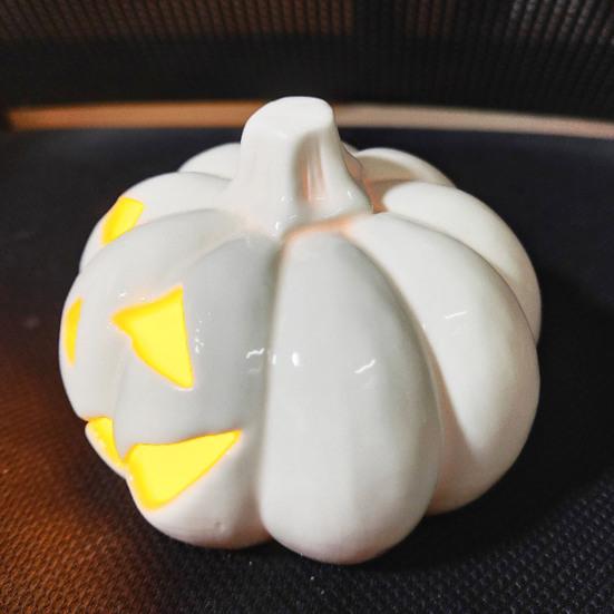 Yousheng Light Up Halloween Decoration Ceramic Carved Pumpkin Skull Bat Figurine LED Tabletop Ornament for Halloween Home Shelf Desk Decor