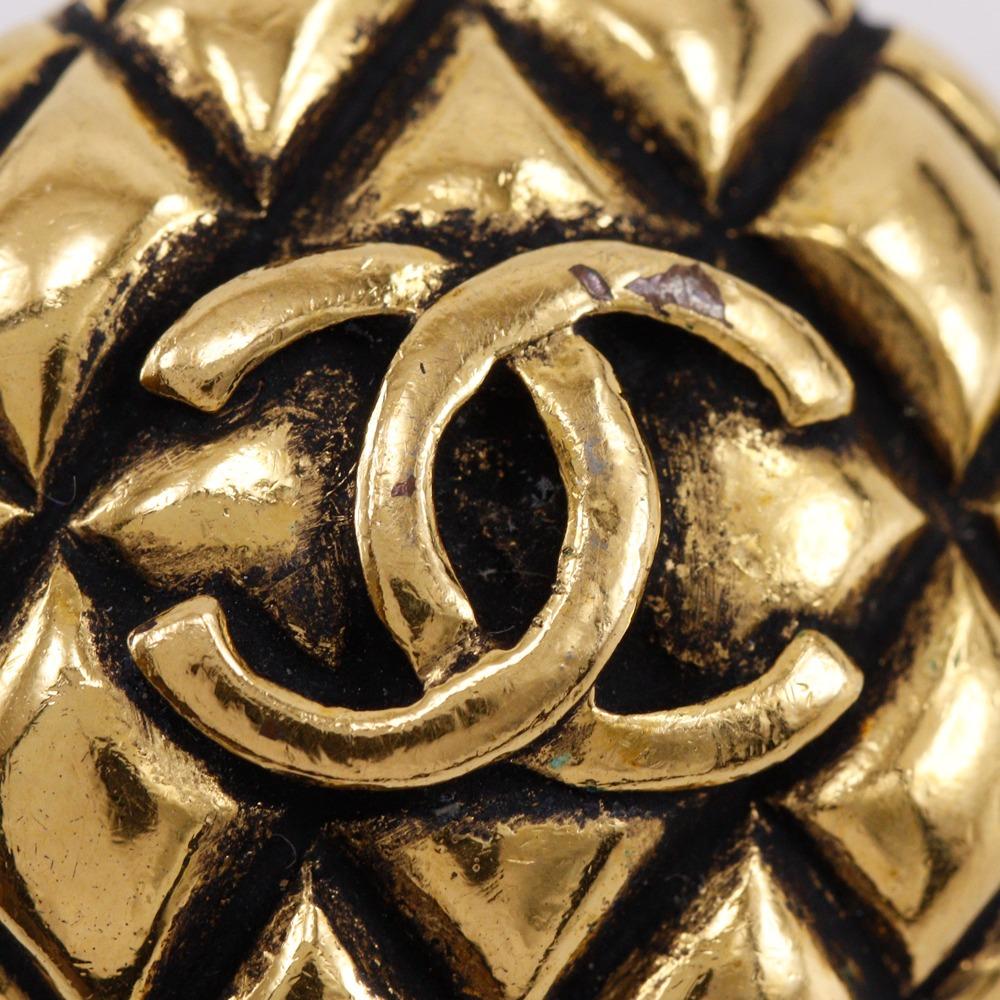CHANEL COCO Mark Matelasse Earring vintage Plated Gold 23.6g Women Used