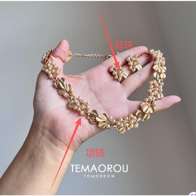 Vintage medieval gold necklace ribbon pearl ginkgo biloba sweater chain collarbone chain medieval pearl necklace