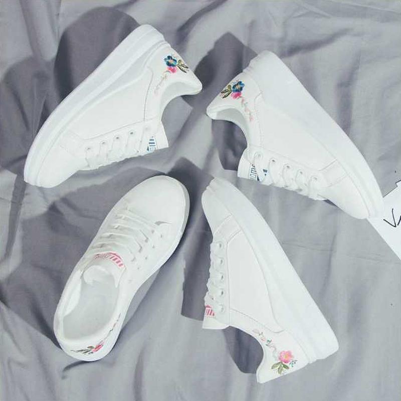 Shoes Women Running Spring Autumn Fashion White Breathable Embroidered Flower Lace Up Casual Sneakers Zapatos De Mujer