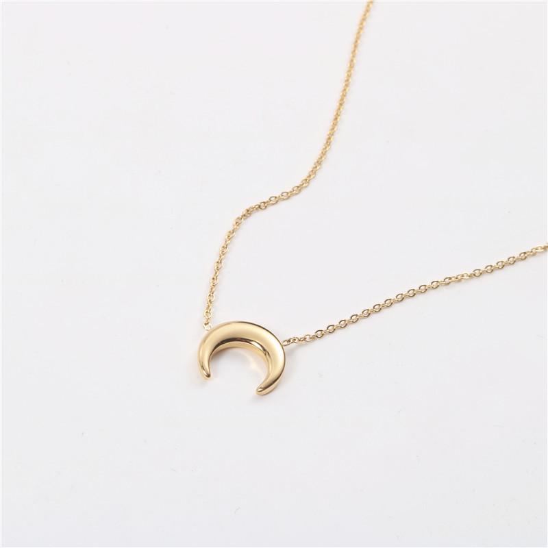 Elegant Crescent Moon Pendant Necklace - Minimalist Design for Women