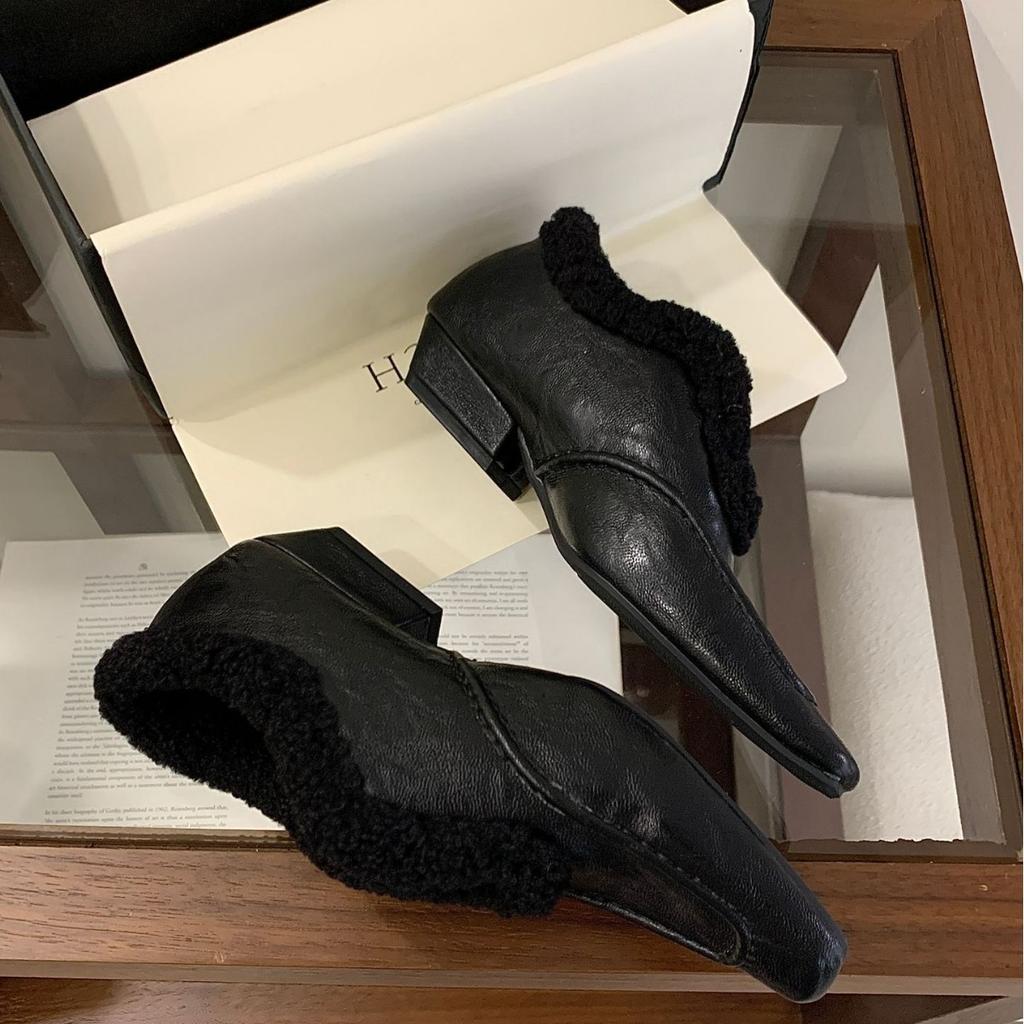 2025 autumn and winter new small square head fluffy soft sole deep mouth lace up commuter work women's single shoes