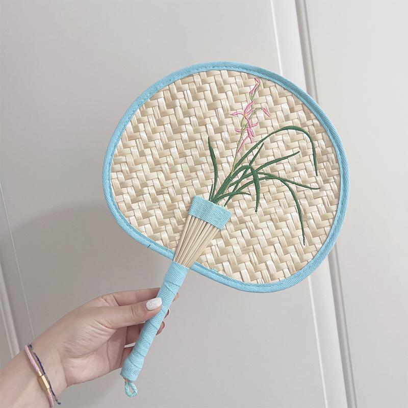 Retro Palm Fan For Summer Home Hand-Woven Straw Fans Bossom Plum Flower Embroidery Summer Cooling Hand Fan