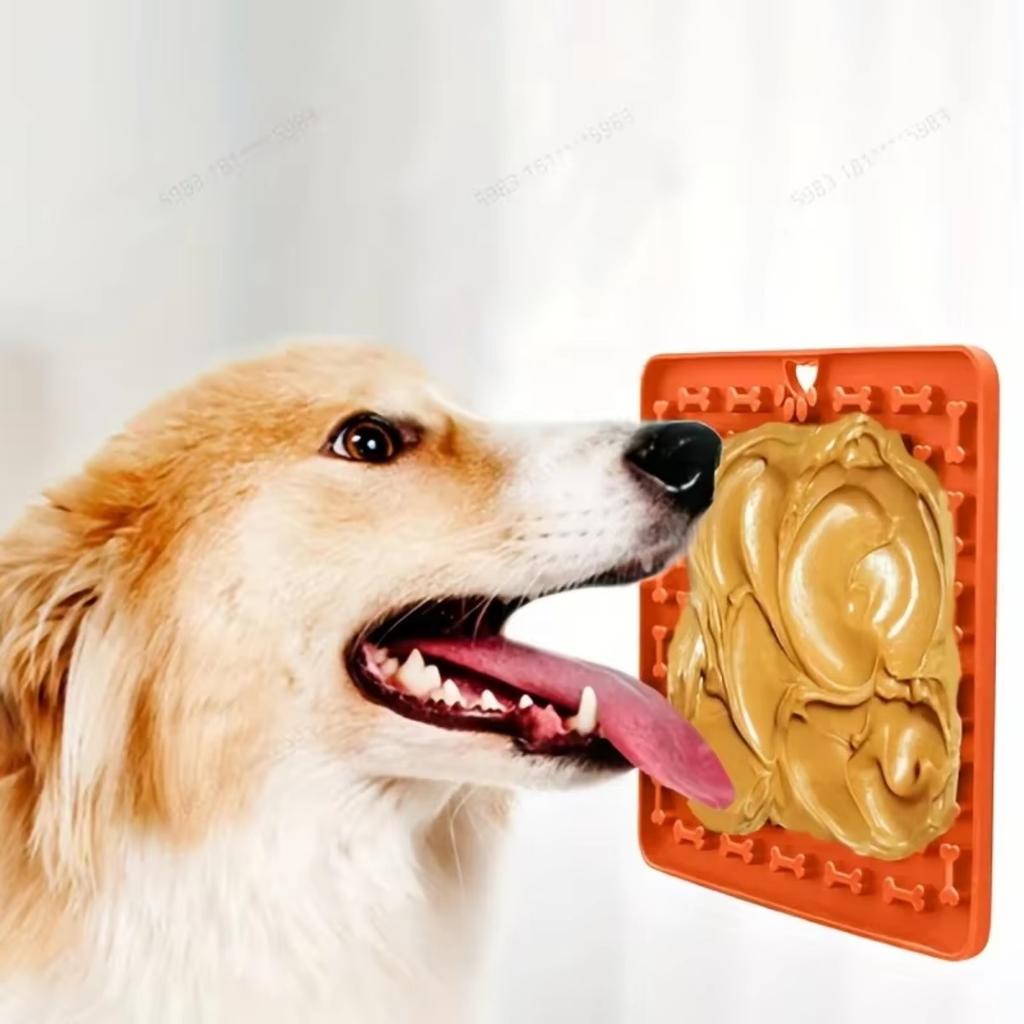 1pc Silicone licking pad for cats and dogs, slow feeding pad for food grade pets, slow feeding pad With suction cups