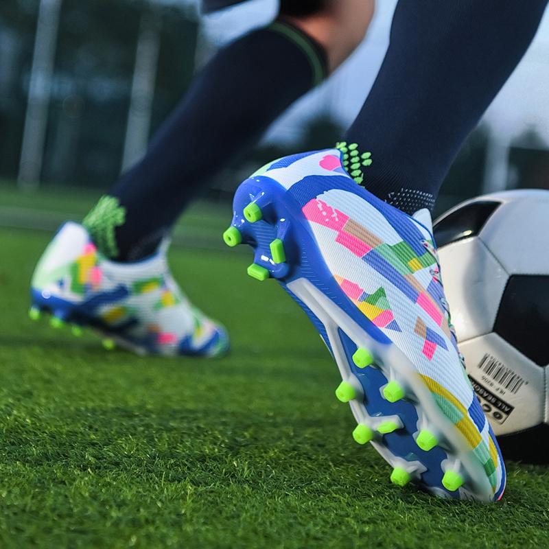 Men's Low-top Football Boots Large Size Long Nails PU Leather Boys Soccer Shoes Nailing Anti-slip Football Boots