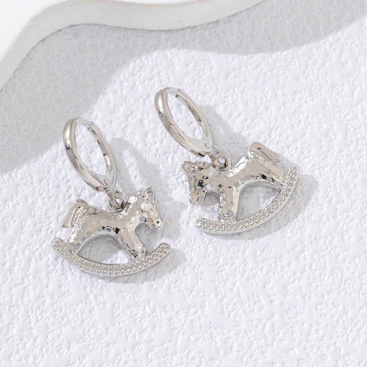 

LATS Unique Design Metallic Cartoon Animal Colt Horse Statement Stud Earrings for Women Girl Gold Copper Color Fashion Zircon