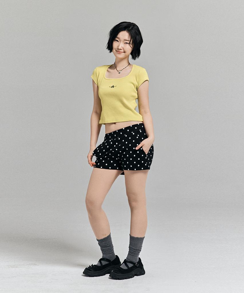 AWESOME STUDIO Pigment Square Neck T-Shirt Yellow Green