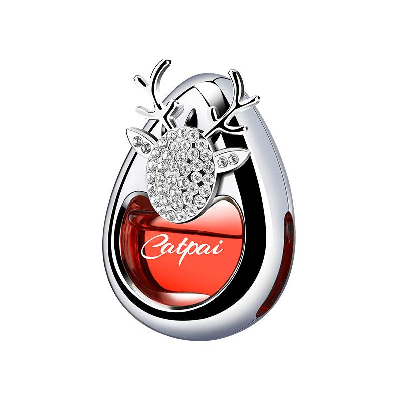 Diamond-Studded Deer Car Perfume: Elegant Air Vent Freshener & Cute Ornament for Women's Car Interiors