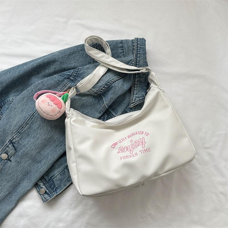 

Stylish And Trendy Fall Handbag For Women With Versatile Crossbody Design And Spacious Interior Without Pendant білий