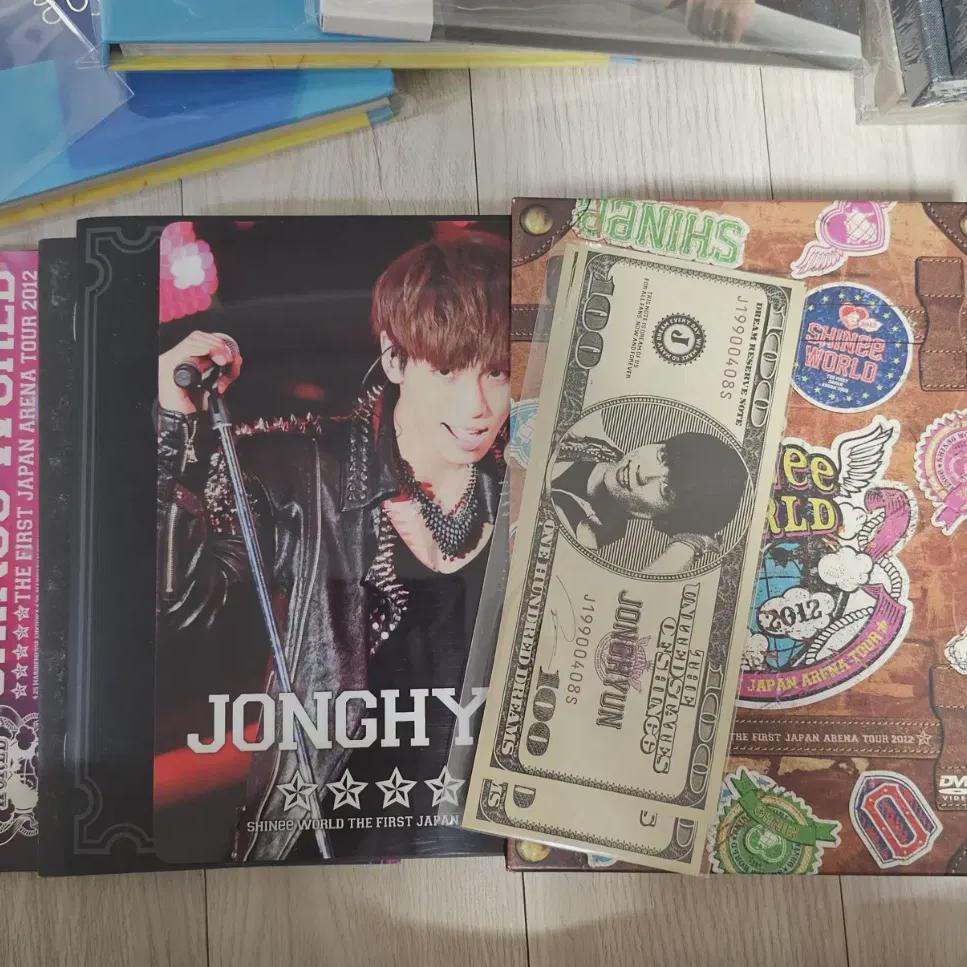 

SHINee Концертный DVD Jonghyun Book Stand 2012 Специальный выпуск