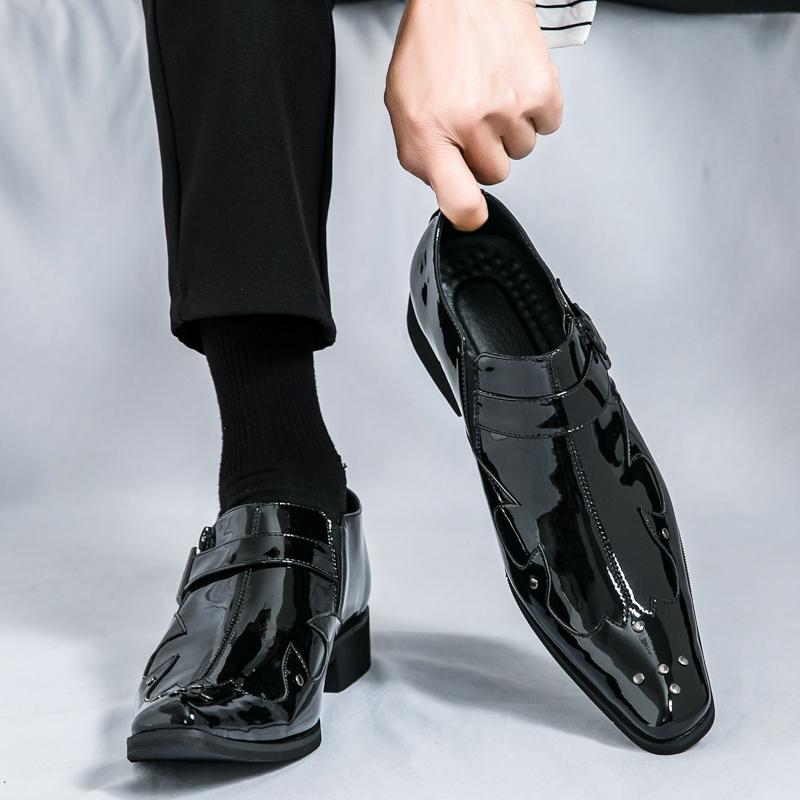 Fashion Brand's New Men's Low Cut Riveted Chelsea Leather Shoes Autumn Patent Leather Men's Buckle Pointed Block Leather Shoes