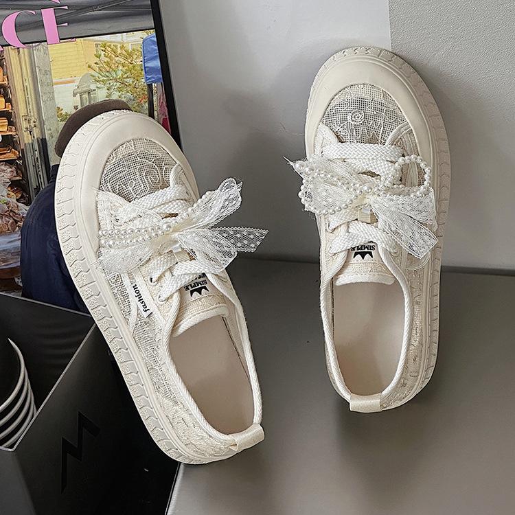 

Lace mesh hollow breathable little white shoes women s summer pearl bow thick sole non-slip biscuit board shoes 40