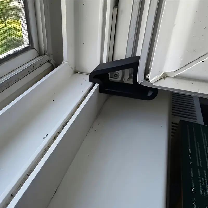 

Durable Plastic Window Stopper - Easy Install, Anti-Slip, Secure Hold for Doors/Windows, White, Minimalist & Sturdy чёрный