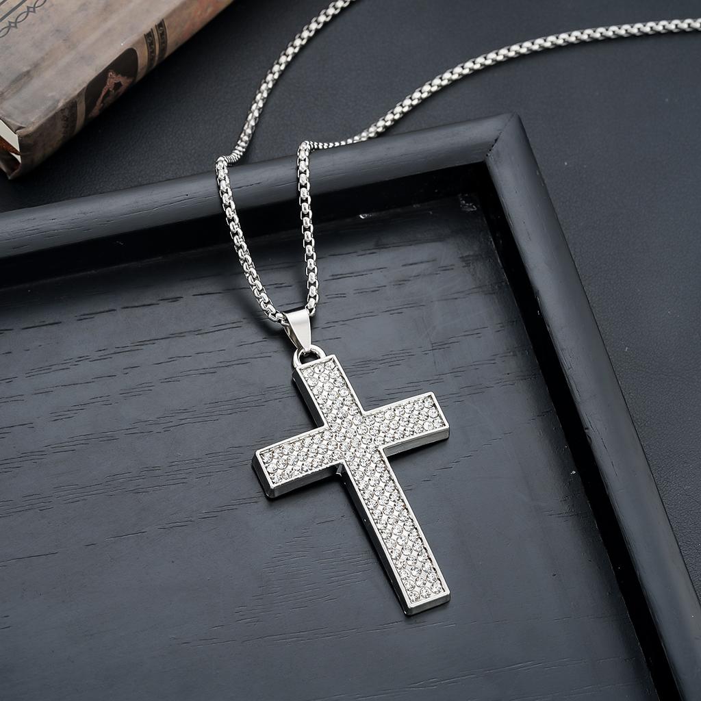 Kreuz Halskette Herren Europäischer und Amerikanischer Schmuck Anhänger Halskette Einfach Retro Vielseitig Herren Accessoires Pullover Kette