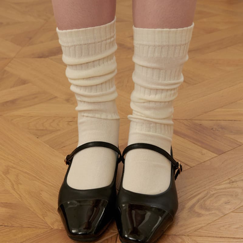 TATIANA Annie Wrinkle Mid-Calf Socks SC8083 3 Colors
